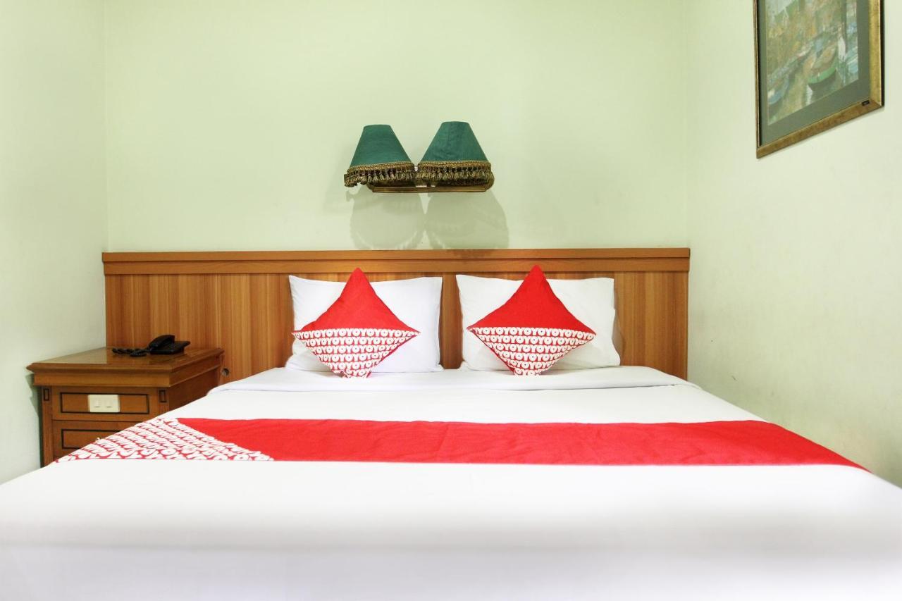 Reddoorz Plus Near Kemang Raya Jakarta Exterior photo